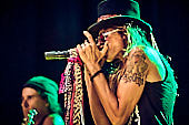 Big-Ones_2019-08-08_007.jpg : Big Ones a tribute to Aerosmith live auf der Festung Ehrenbreitstein, Rheinpuls Festival, Koblenz am 08.08.2019, Bild 7/41