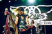 Big-Ones_2019-08-08_016.jpg : Big Ones a tribute to Aerosmith live auf der Festung Ehrenbreitstein, Rheinpuls Festival, Koblenz am 08.08.2019, Bild 16/41