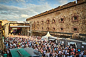 Die-Toten-Aerzte_2019-08-01_004.jpg : Die Toten Ärzte live auf der Festung Ehrenbreitstein, Rheinpuls Festival, Koblenz am 01.08.2019, Bild 4/54