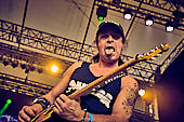 Die-Toten-Aerzte_2019-08-01_018.jpg : Die Toten Ärzte live auf der Festung Ehrenbreitstein, Rheinpuls Festival, Koblenz am 01.08.2019, Bild 18/54