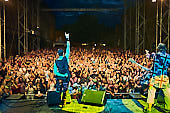 Die-Toten-Aerzte_2019-08-01_032.jpg : Die Toten Ärzte live auf der Festung Ehrenbreitstein, Rheinpuls Festival, Koblenz am 01.08.2019, Bild 32/54