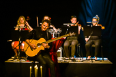 Echoes-Acoustic_2015-12-18_026.jpg : Echoes "Barefoot To The Moon", Zusatzkonzert im Stadttheater Aschaffenburg am 18.12.2015, Bild 26/81