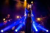 Femme-Schmidt_2016-05-27_001.jpg : Femme Schmidt RAW Tour 2016, Konzert am 27.05.2016 im Café Hahn, Bild 1/25
