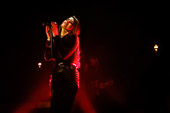 Femme-Schmidt_2016-05-27_015.jpg : Femme Schmidt RAW Tour 2016, Konzert am 27.05.2016 im Café Hahn, Bild 15/25