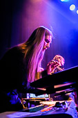 Femme-Schmidt_2016-05-27_020.jpg : Femme Schmidt RAW Tour 2016, Konzert am 27.05.2016 im Café Hahn, Bild 20/25