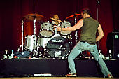 Hole-Full-Of-Love_2021-08-28_017_Foto-Klaus-Manns.jpg : Hole Full Of Love, a tribute to ACDC live beim 40. Jubiläum Café Hahn, Festung Ehrenbreitstein  Koblenz am 26.08.2021. , Bild 17/38