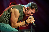 Hole-Full-Of-Love_2021-08-28_021_Foto-Klaus-Manns.jpg : Hole Full Of Love, a tribute to ACDC live beim 40. Jubiläum Café Hahn, Festung Ehrenbreitstein  Koblenz am 26.08.2021. , Bild 21/38