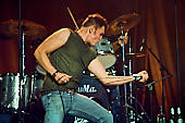 Hole-Full-Of-Love_2021-08-28_024_Foto-Klaus-Manns.jpg : Hole Full Of Love, a tribute to ACDC live beim 40. Jubiläum Café Hahn, Festung Ehrenbreitstein  Koblenz am 26.08.2021. , Bild 24/38
