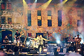 Hubert-von-Goisern_2022-06-22_001_Foto-Klaus-Manns.jpg : Hubert von Goisern: Zeiten & Zeichen Tour 2022, Festung-Ehrenbreitstein, Koblenz am 22.06.2022, Bild 1/37