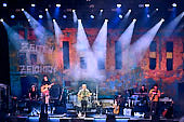 Hubert-von-Goisern_2022-06-22_026_Foto-Klaus-Manns.jpg : Hubert von Goisern: Zeiten & Zeichen Tour 2022, Festung-Ehrenbreitstein, Koblenz am 22.06.2022, Bild 26/37