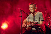 Hubert-von-Goisern_2022-06-22_036_Foto-Klaus-Manns.jpg : Hubert von Goisern: Zeiten & Zeichen Tour 2022, Festung-Ehrenbreitstein, Koblenz am 22.06.2022, Bild 36/37