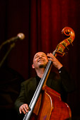Joo_Kraus_meets_Malia_2016-04-22_017.jpg : Joo Kraus meets Malia, Konzert am 22.04.2016 im Café Hahn, Bild 17/30