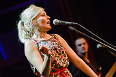 Malene_Mortensen_2014-05-13_02.jpg : Malena Mortensen & Band, Bild 2/25
