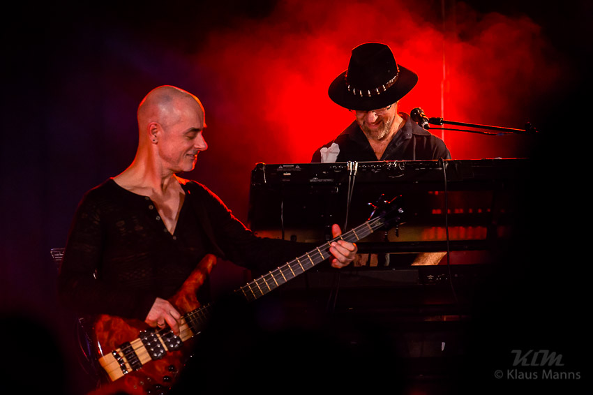 Manfred_Manns_Earth_Band_-_2015-12-11_027.jpg : Manfred Mann's Earth Band, Hunsrückhalle Simmern, 11.12.2015, Bild 27/60