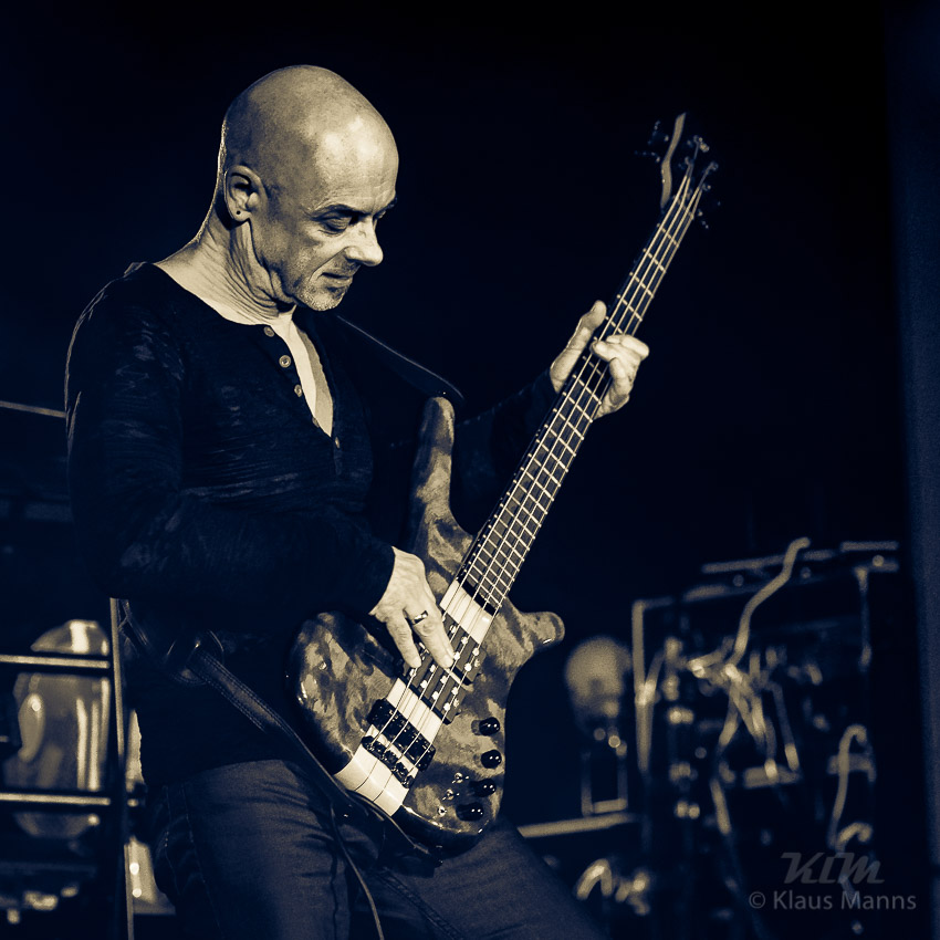 Manfred_Manns_Earth_Band_-_2015-12-11_041.jpg : Manfred Mann's Earth Band, Hunsrückhalle Simmern, 11.12.2015, Bild 41/60