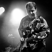 Mariuzz_2015-10-16_014.jpg : Mariuzz (Westernhagen Tribute) beim ESWE ENERGY ROCK 2015 am 16.10.2015, Christian-B?cher-Halle, Wiesbaden, Bild 14/35