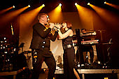 Mercy-Street_2019-03-08_facebook_Klaus-Manns_033.jpg : Mercy Street - A Tribute to Peter Gabriel, live Konzert in der Harmonie Bonn am 08.02.2019, Bild 33/70