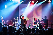 Mercy-Street_2019-03-08_facebook_Klaus-Manns_046.jpg : Mercy Street - A Tribute to Peter Gabriel, live Konzert in der Harmonie Bonn am 08.02.2019, Bild 46/70