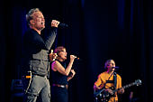 Mercy-Street_2021-07-22_010_Foto-Klaus-Manns.jpg : Mercy Street, a tribute to Peter Gabriel, live beim Rheinpuls-Festival am 22.07.2021, Festung Ehrenbreitstein, Koblenz, Bild 10/53