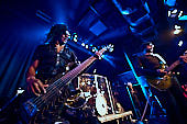 Mothers-Finest_2022-05-16_008_Foto-Klaus-Manns.jpg : Mother's Finest live concert on 16.05.2022 at Caf&eacute; Hahn, Koblenz, Germany, Bild 8/23
