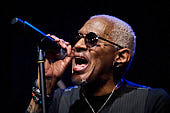 Mothers-Finest_2022-05-16_009_Foto-Klaus-Manns.jpg : Mother's Finest live concert on 16.05.2022 at Caf&eacute; Hahn, Koblenz, Germany, Bild 9/23