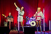 One-Night-With-ABBA_2021-09-02_040_Foto-Klaus-Manns.jpg : One Night With ABBA beim Rheinpuls Festival am 02.09.2021, Festung-Ehrenbreitstein, Koblenz, Bild 23/50