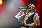 Queen-Kings_Fotoprobe-2016_mit_Sascha_Krebs_048.jpg : Queen Kings Video-Session 09.06.2016, Zeche Bochum, Bild 48/80