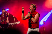 Queen_Kings_2014-08-09_34.jpg : Queen Kings, Festungsmusikfest zu Rhein in Flammen, Festung Ehrenbreitstein, 09.08.2014, Bild 34/41