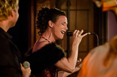 Queen_Kings_unplugged_2015-03-08_013.jpg : Queen Kings Unplugged Show, Klosterkirche-Hennef, 08.03.2015, Bild 12/43
