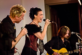Queen_Kings_unplugged_2015-03-08_014.jpg : Queen Kings Unplugged Show, Klosterkirche-Hennef, 08.03.2015, Bild 13/43