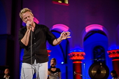 Queen_Kings_unplugged_2015-03-08_031.jpg : Queen Kings Unplugged Show, Klosterkirche-Hennef, 08.03.2015, Bild 30/43