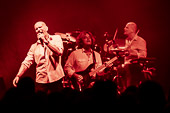 Saga_2016-10-29_028.jpg : Saga Live Concert, "will it be you"-Tour, 29.10.2016, Gießen, Bild 28/40