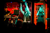 Secret_World_2016-12-30_005.jpg : Secret World, a tribute to Peter Gabriel live Konzert am 30.12.2016 in der Scheuer, Idstein, Bild 5/37