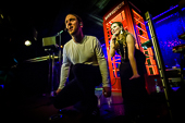 Secret_World_2016-12-30_016.jpg : Secret World, a tribute to Peter Gabriel live Konzert am 30.12.2016 in der Scheuer, Idstein, Bild 16/37