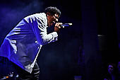 Still_Collins_Sydney_Youngblood_2019-11-23_042.jpg : Still Collins Jahresabschlusskonzert 2019 mit Sydney Youngblood und Bläser-Besetzung am 23.11.2019 in der Stadthalle Troisdorf., Bild 40/64