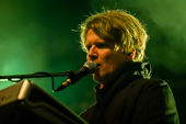 Still_Collins_2015-09-27_016.jpg : Still Collins beim REFUGEE AID Benefiz-Festival am 27.09.2015 auf Festung-Ehrenbreitstein, Bild 16/36