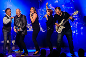 Still-Collins_2015-12-12-068.jpg : Still Collins 20+ Jubil&auml;umsshow mit G&auml;sten im Br&uuml;ckenforum Bonn Beuel am 12.12.2015, Bild 68/73