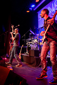 Stingchronicity_2014-11-14_007.jpg : Stingchronicity, Konzert im Café Hahn, 14.11.2014, Bild 7/30