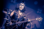 The_KISS_Tribute_Band_2015-10-16_015.jpg : The KISS Tribute Band beim ESWE ENERGY ROCK 2015 am 16.10.2015, Christian-Bücher-Halle, Wiesbaden, Bild 15/19