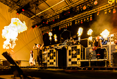 Voelkerball_2015-09-27_051.jpg : V&ouml;lkerball beim REFUGEE AID Benefiz-Festival am 27.09.2015 auf Festung-Ehrenbreitstein, Bild 51/55