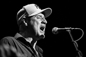Wingenfelder_2015-01-19_21.jpg :  Wingenfelder kleine Trio Akustik Tour am 19.01.2015 im Cafe Hahn - Koblenz, Bild 21/35