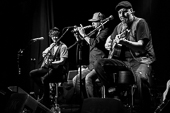 Wingenfelder_2015-01-19_22.jpg :  Wingenfelder kleine Trio Akustik Tour am 19.01.2015 im Cafe Hahn - Koblenz, Bild 22/35