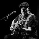 Wingenfelder_2015-01-19_30.jpg :  Wingenfelder kleine Trio Akustik Tour am 19.01.2015 im Cafe Hahn - Koblenz, Bild 30/35