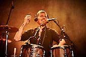 dIRE-sTRATS_2021-08-26_005_Foto-Klaus-Manns.jpg : dIRE sTRATS a tribute to Dire Straits in neuer Besetzung, Koblenz am 26.08.2021, Bild 5/43