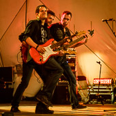 dIRE_sTRATS_2014-08-10_05.jpg : dIRE sTRATS, Festungsmusikfest zu Rhein in Flammen 18.08.2014, Bild 5/52
