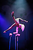 Festungsvariete_2019-11-28_007.jpg : Szenefoto Premiere des Festungsvarieté 2019 im Kuppelsaal der Festung Ehrenbreitstein, Bild 7/78