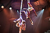 Festungsvariete_2019-11-28_014.jpg : Szenefoto Premiere des Festungsvarieté 2019 im Kuppelsaal der Festung Ehrenbreitstein, Bild 14/78