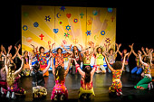 HAIR_Schlosstheater-Neuwied_2016-09-04_002.jpg :  Musical Hair am Schlosstheater Neuwied, Spielzeit 2016/2017, Bild 2/50