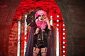 The-Rocky-Horror-Show_BFM-2019-06-26_077.jpg : Szenefoto The Rocky Horror Show, Burgfestspiele Mayen, Spielzeit 2019, Bild 76/103